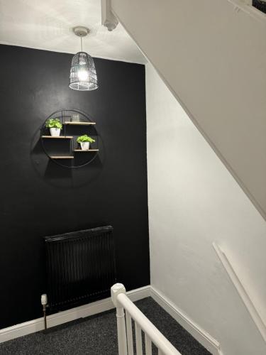 Double Room Located 2 Minutes From Gloucester Royal Hospital in กลอสเตอร์