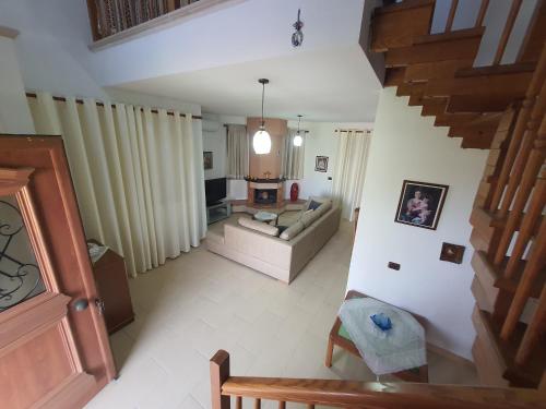 Vila Elio Guest House in Divjake