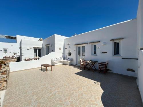 Antiparos Diamond in Antiparosa