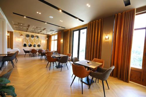 Hotel Erjuma - image 14