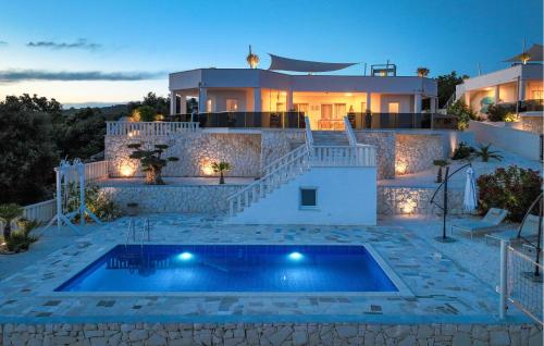 Gorgeous Home In Sevid - Location saisonnière - Sevid