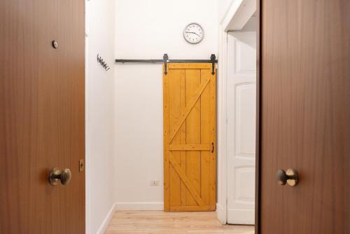 J-Appartment Toledo, Naples (photo 5)
