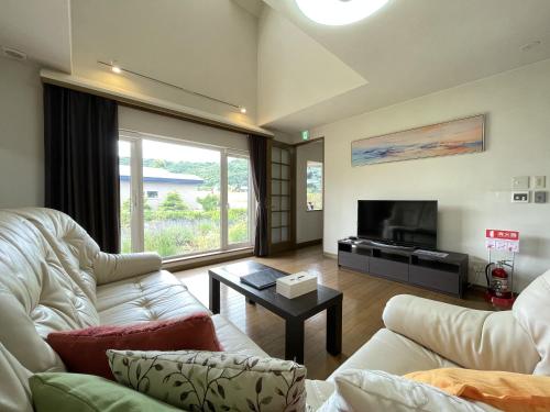 Miyuki Townhouse