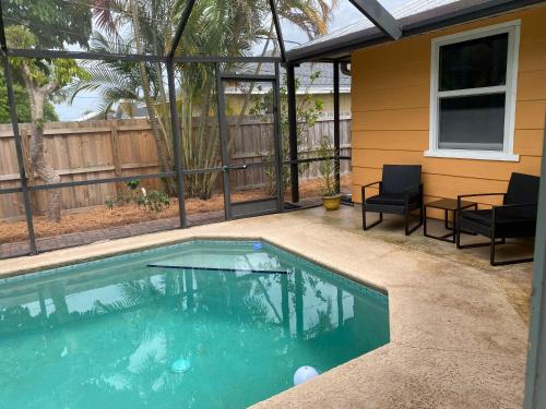 Private Cozy Coastal 3BR with Pool in Port Saint Lucie, USA