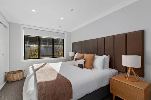 Beacon Sky Suite 1008 - 2 Bed - main image