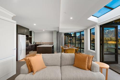 Beacon Sky Suite 1006 - 2 Bed - image 14