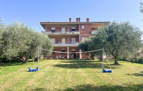 Lovely Apartment In Tuoro Sul Trasimeno