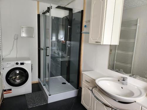 淋浴間, Schellis Gästezimmer (Schellis Gastezimmer) in 恩茨克勒斯特勒