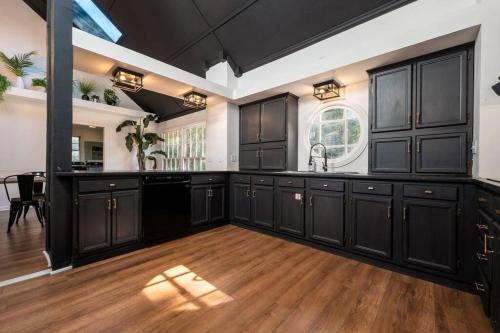 Be A Nomad - The Woods House in Jacksonville, USA