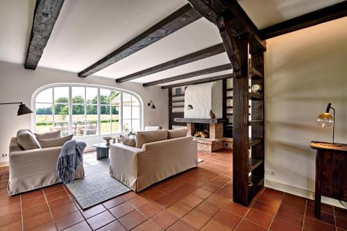 Reetdach-Villa mit Blick in die Natur - 160m² Entspannung pur in 安梅斯貝克