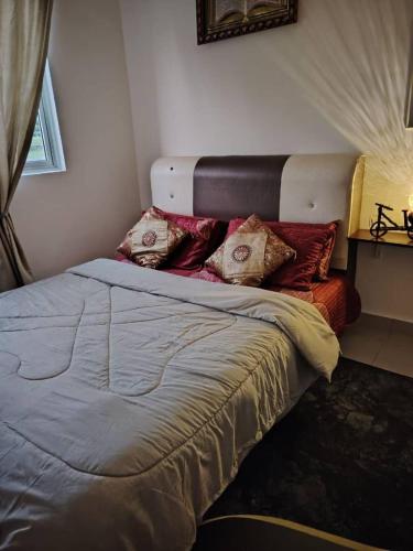 Tangerine Suite to KLIA within 12Min