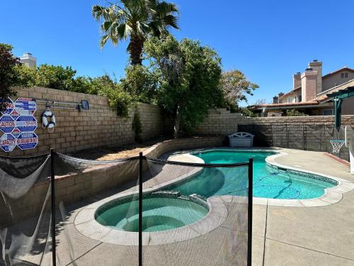 Spacious Oasis in Palmdale, USA