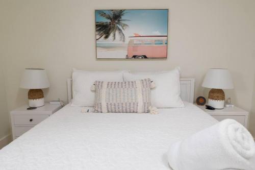 Be a Nomad - Newly renovated - 4 blocks to beach in Jacksonville Beach, USA