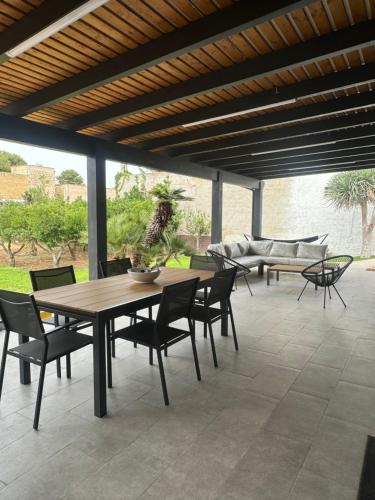 Home Paradise in Digerbato