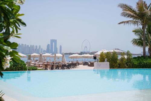 Hospitality Expert 7 Palm Studio - Beach Pool Bar - image 8