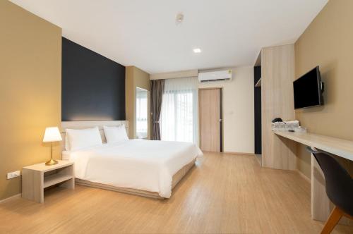 room detail thumbnail 0