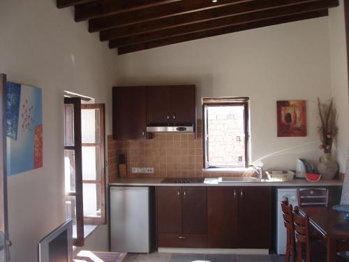 Vrakas House - main image