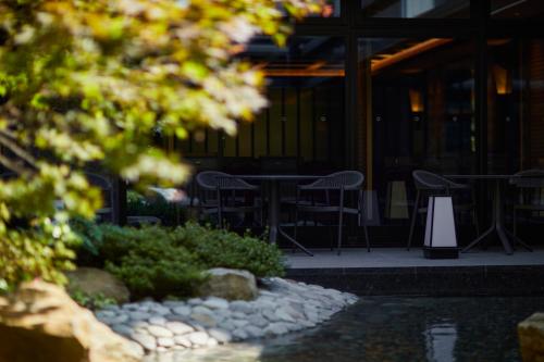 Kert, THE HOTEL SANRAKU KANAZAWA near Kenrokuen Kert