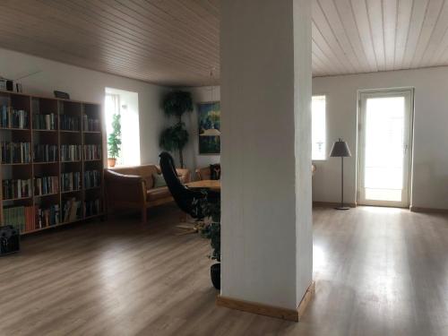 Seadmed, Købmandsgården 4 (Købmandsgarden 4) in Frederikshavn