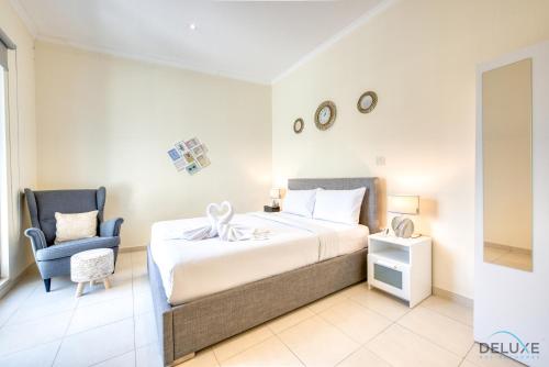Burj Khalifa Lake Vicinity Perfect 1BR Escape, Residences 7, Downtown Dubai by Deluxe Holiday Homes, Dubái (foto 4)