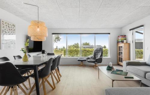  Awesome Home In Ørsted With Wifi in Ørsted