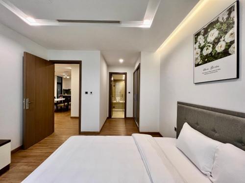 Four-Bedroom Apartment image 10
