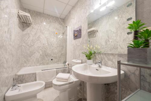 APARTAMENTO ADULTOS CENTRO NUEVA DE LA VIRGEN 2 free parking, Granada (fotografie 6)