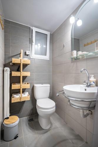 Cozy central apartment for 2 person by MPS, Atény (fotografie 8)