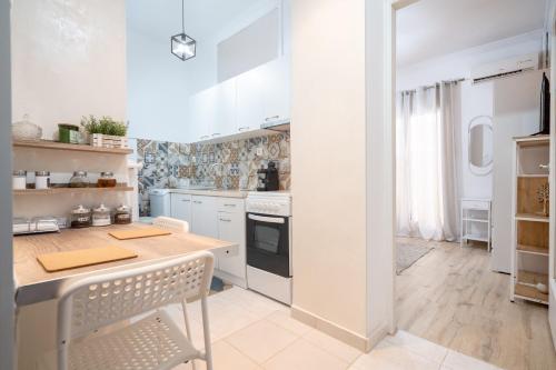 Cozy central apartment for 2 person by MPS, Atény (fotografie 7)