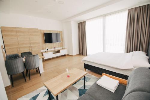 Studio Apartment with City View