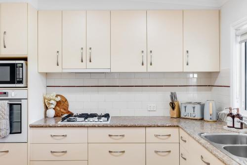 Jacaranda Cottage - Charming, Central & Family Friendly, Toowoomba (fotografie 5)
