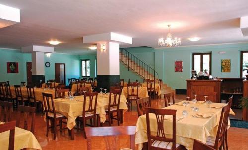 餐廳, Hotel Ristorante Pizzeria Umbria in 瓦洛迪內拉