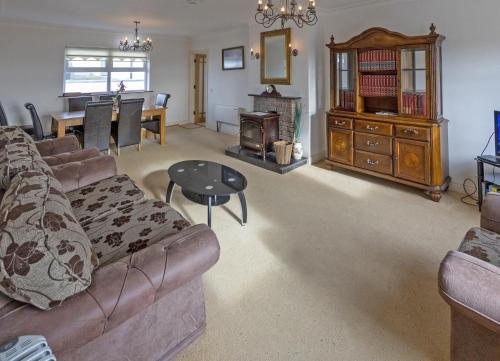 Matthews Cottage Doonbeg sleeps 6 by Trident Holiday Homes, Doonbeg (Foto 3)