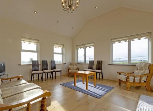 Matthews Cottage Doonbeg sleeps 6 by Trident Holiday Homes, Doonbeg (Foto 7)