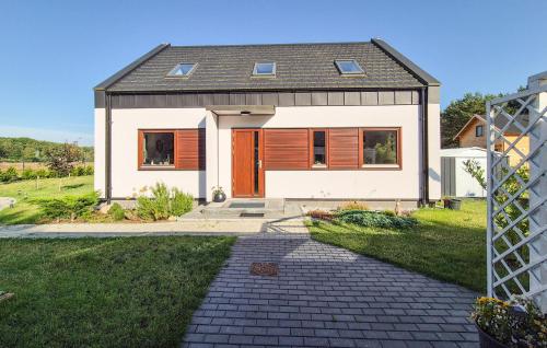 . Amazing Home In Nowe Warpno With Sauna