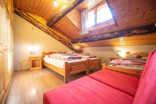 Three-Bedroom Apartment image 8