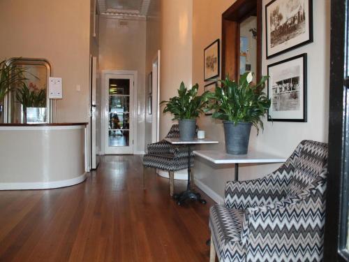 Fish Creek Hotel 4