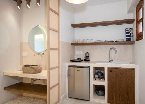 Varouxakis Hotel - image 14