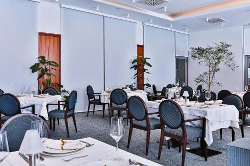 Hotel Princess - image 8