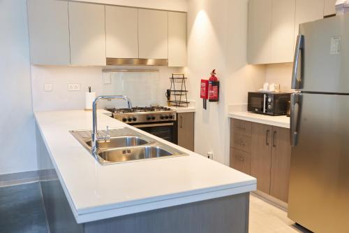 SVIZONA Premium 3BR Suite with Iconic Burj Khalifa, Dubai Fountain & Opera Views, Downtown Dubai, Dubaï (photo 3)