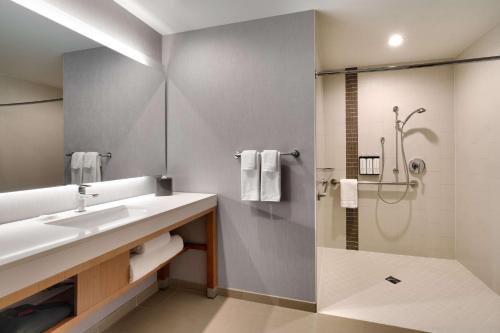 Hyatt Place at Anaheim Resort / Convention Center in Anaheim, USA