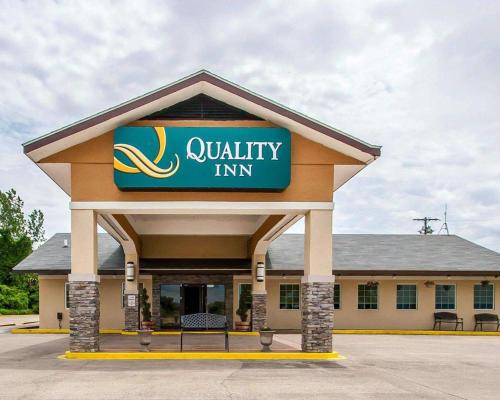 Quality Inn Cairo I-57 in Cairo, USA