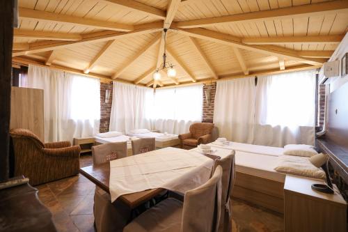 Tribunia Beach Hotel 4