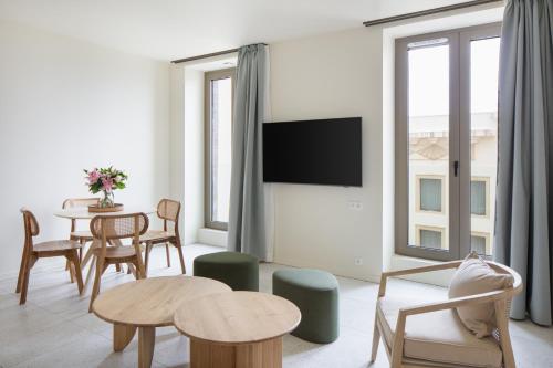 Family Junior Suite with Ocean View image 5