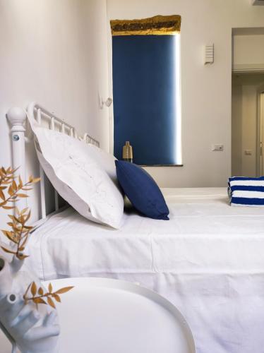 Double Room with Private Bathroom image 5