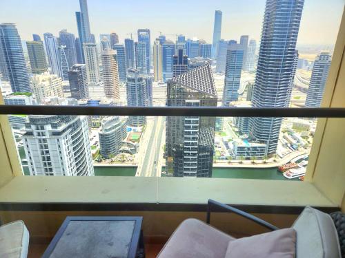 Amazing Marina View Apartment - main image