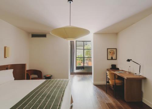 room detail thumbnail 0