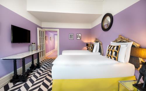 Schlosshotel Berlin by Patrick Hellmann - image 4