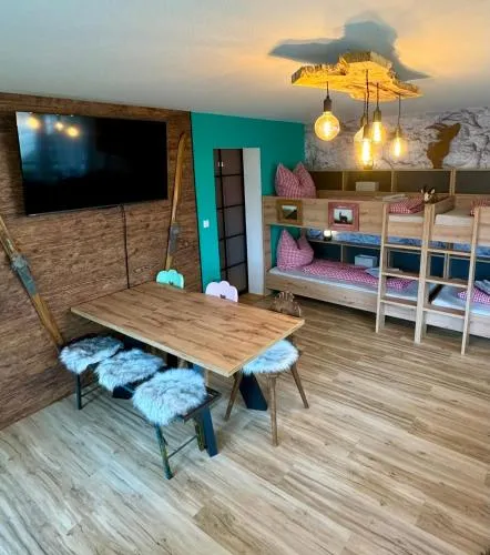 Zur glücklichen Gams - Ferienwohnung mit Hüttenvibes in Oberstdorf für bis zu 8 Gäste in Oberstdorf, Deutschland