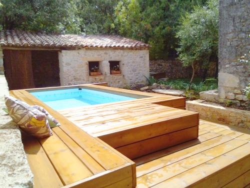 Glamping at Séraphin's (Glamping at Seraphin's) in Navacelles